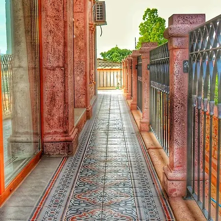 Stone Hill Hotel 3*