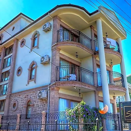 Hotel Stone Hill 3*
