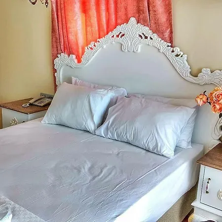 Stone Hill Hotel 3*